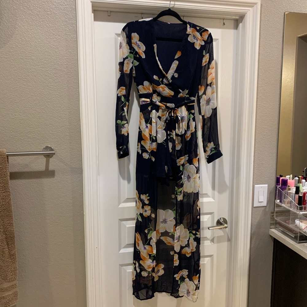 Floral Long sleeve, shorts dress - Picture 1 of 3